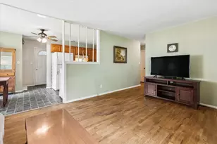 441 E Parsons Ave, Watervliet, MI 49098 - Photo 5