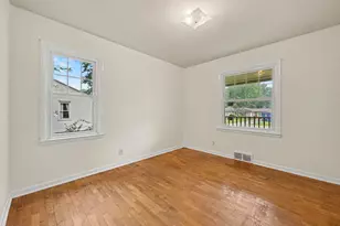 1050 Bloomfield Ave, Plainwell, MI 49080 - Photo 7