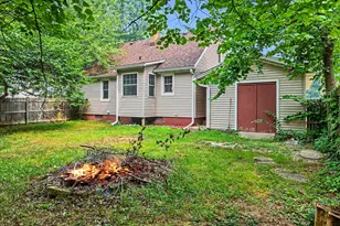 1050 Bloomfield Ave, Plainwell, MI 49080 - Photo 15