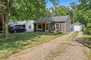 1320 Craft Ave, Kalamazoo, MI 49048 - Photo 3