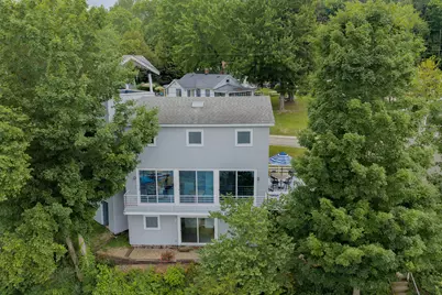 15657 Lakeview Drive, Buchanan, MI 49107 - Photo 5