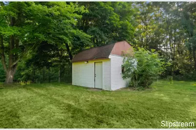 5705 E Riverside Drive, Lyons, MI 48851 - Photo 23