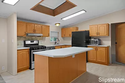 5705 E Riverside Drive, Lyons, MI 48851 - Photo 5