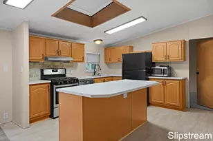 5705 E Riverside Dr, Lyons, MI 48851 - Photo 5