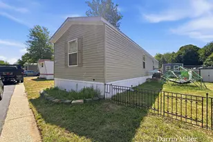 1281 E Pontaluna Rd, Spring Lake, MI 49456 - Photo 3