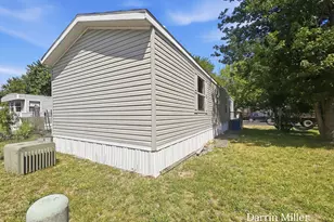 1281 E Pontaluna Rd, Spring Lake, MI 49456 - Photo 5