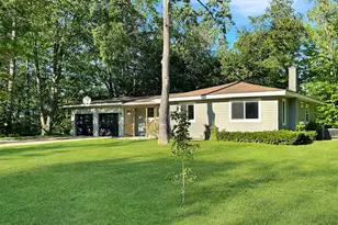 226 Seneca Pl, Cadillac, MI 49601 - Photo 3