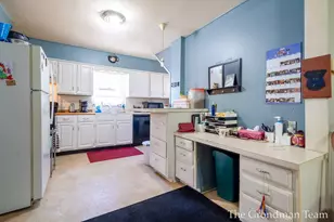 541 W Elm St, Wayland, MI 49348 - Photo 11