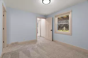 77 Skyline Cir NW, Grand Rapids, MI 49504 - Photo 35