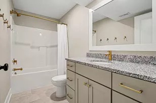 4617 Cottage Crk Ln, Holland, MI 49423 - Photo 17