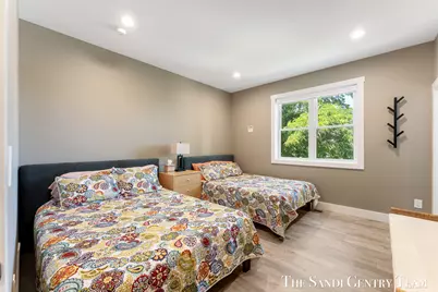 215 S 1st Street, Grand Haven, MI 49417 - Photo 47