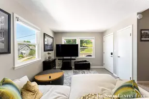 215 S 1st St, Grand Haven, MI 49417 - Photo 57