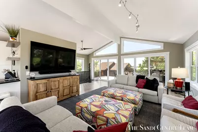 215 S 1st Street, Grand Haven, MI 49417 - Photo 21