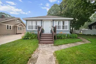 312 Sigsbee Ave NE, Rockford, MI 49341 - Photo 3