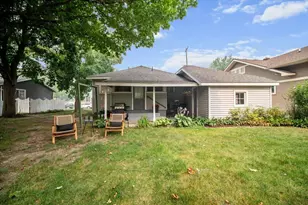 312 Sigsbee Ave NE, Rockford, MI 49341 - Photo 7