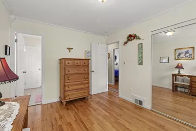 668 S Hawthorne Street, Westland, MI 48186 - Photo 11