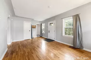 1713 Boston St SE, Grand Rapids, MI 49506 - Photo 5