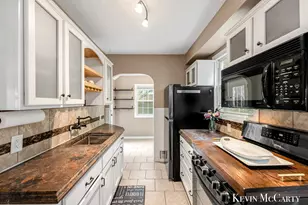 1713 Boston St SE, Grand Rapids, MI 49506 - Photo 7