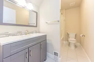 1 Maple Vlg Ct, Ann Arbor, MI 48103 - Photo 23