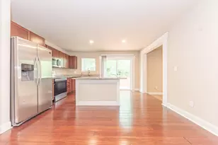 1 Maple Vlg Ct, Ann Arbor, MI 48103 - Photo 7