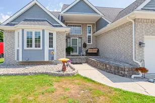 32321 Liparoto Dr, Rockwood, MI 48173 - Photo 3