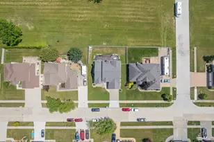 32321 Liparoto Dr, Rockwood, MI 48173 - Photo 61