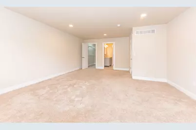 2 Maple Village Court, Ann Arbor, MI 48103 - Photo 25