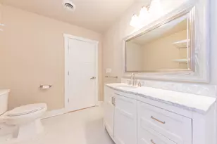 2 Maple Vlg Ct, Ann Arbor, MI 48103 - Photo 29