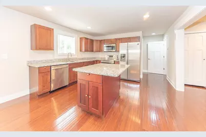 2 Maple Village Court, Ann Arbor, MI 48103 - Photo 7