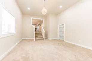 2 Maple Vlg Ct, Ann Arbor, MI 48103 - Photo 17