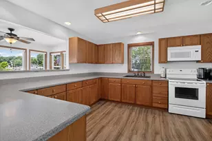 512 Cedar St, Brooklyn, MI 49230 - Photo 17