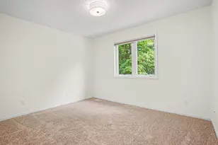 760 Brookridge Dr, Norton Shores, MI 49441 - Photo 17