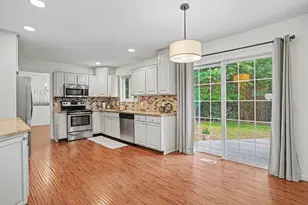 760 Brookridge Dr, Norton Shores, MI 49441 - Photo 5