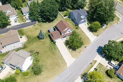 3967 E Deblaay Drive SE, Kentwood, MI 49512 - Photo 33