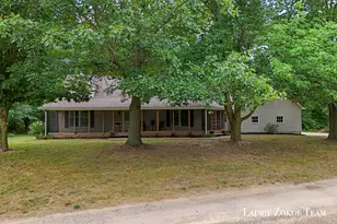 9202 Oriole Dr, Coopersville, MI 49404 - Photo 1
