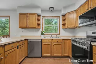 9202 Oriole Dr, Coopersville, MI 49404 - Photo 11