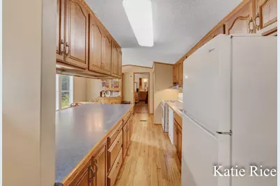 6411 W Cleveland Road, Montague, MI 49437 - Photo 5