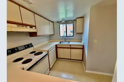 325 Briarcrest Drive, Ann Arbor, MI 48104 - Photo 5