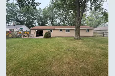 3616 S Sheridan Drive, Muskegon, MI 49444 - Photo 5