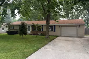 3616 S Sheridan Dr, Muskegon, MI 49444 - Photo 1
