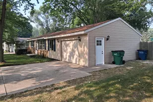 3616 S Sheridan Dr, Muskegon, MI 49444 - Photo 3