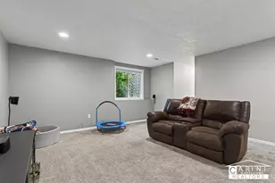 9291 Bigleaf Dr, West Olive, MI 49460 - Photo 31