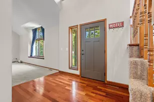 111 Tiffany Ln, Battle Creek, MI 49015 - Photo 3