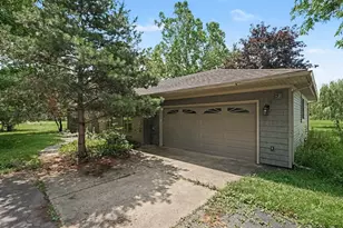 6085 Dexter Ann Arbor Rd, Dexter, MI 48130 - Photo 5