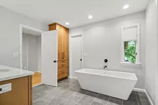 432 Riverview Dr, Ann Arbor, MI 48104 - Photo 35