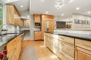 432 Riverview Dr, Ann Arbor, MI 48104 - Photo 17