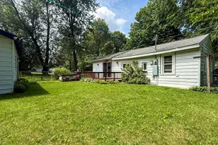 52411 Lakeview Dr, Dowagiac, MI 49047 - Photo 19