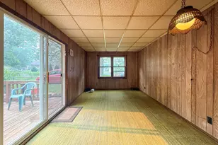 52411 Lakeview Dr, Dowagiac, MI 49047 - Photo 13