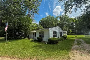 52411 Lakeview Dr, Dowagiac, MI 49047 - Photo 21