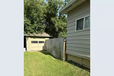 411 N Pleasant Street, Jackson, MI 49202 - Photo 5